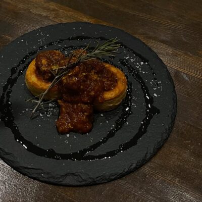 2月のおすすめ 牛すじ赤ワイン煮込…